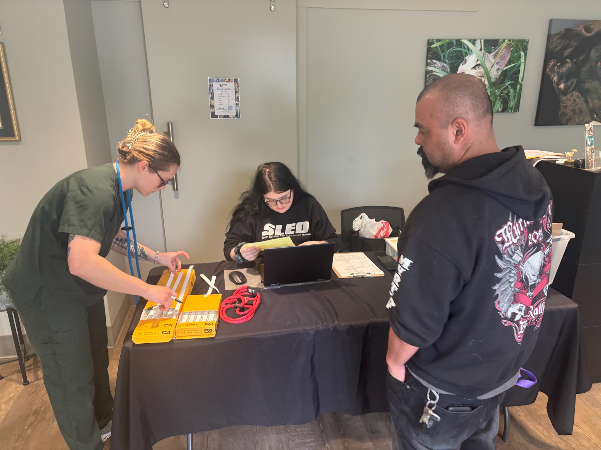 PETSinc Check-In Desk